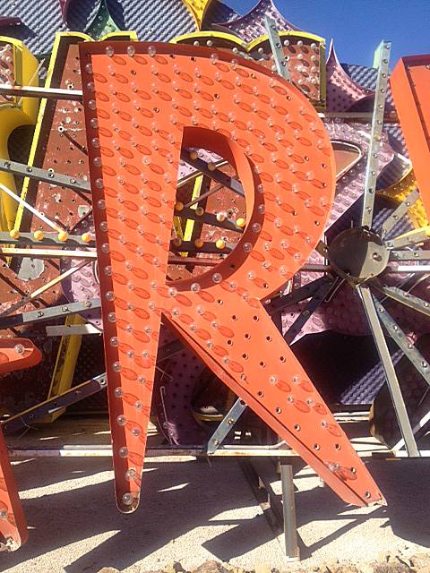 An "R" from the Stardust sign.